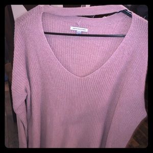 Long sleeve v neck cut out sweater